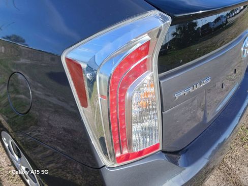 Used 2015 Toyota Prius Four image 14