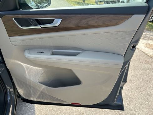 New 2026 Volkswagen Atlas SE image 42