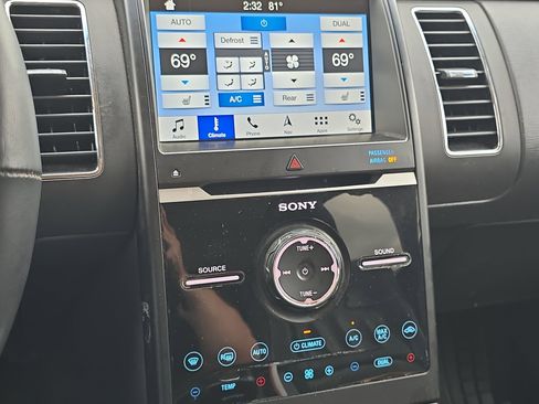 Used 2019 Ford Flex Limited image 19