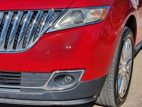 Used 2012 Lincoln MKX FWD image 8