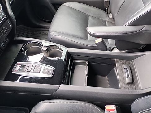 Used 2016 Honda Pilot Elite image 22