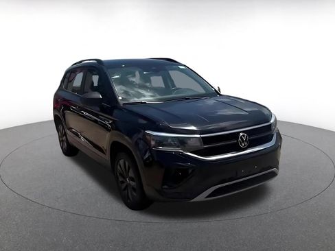 Used 2024 Volkswagen Taos S FWD image 3