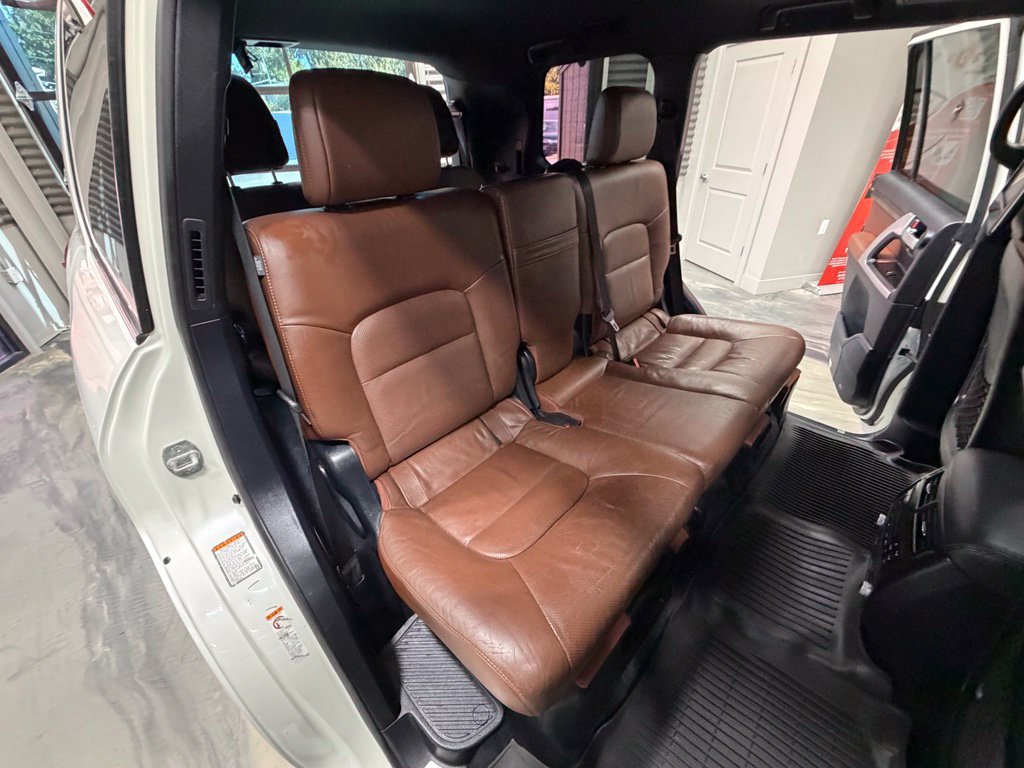 Used 2016 Toyota Land Cruiser AWD/4WD image 6