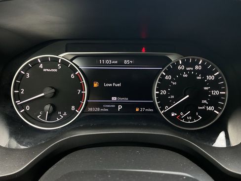 Used 2025 Nissan Rogue SV FWD image 37