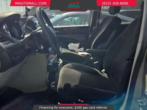 Used 2013 Dodge Grand Caravan SXT image 7