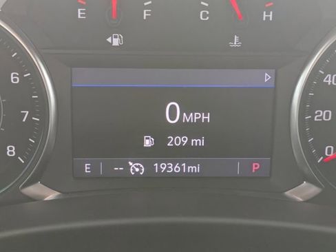 Used 2023 Chevrolet Equinox RS image 17