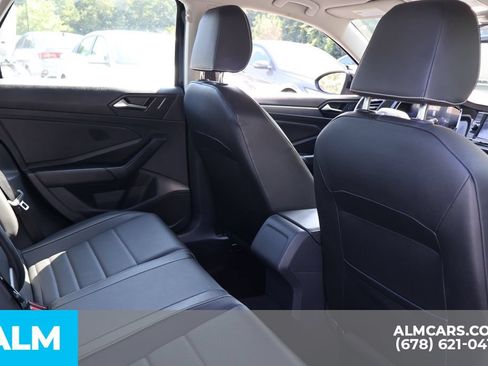 Used 2024 Volkswagen Jetta SE FWD image 23