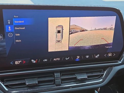 Used 2024 Chevrolet Equinox EV RS image 27