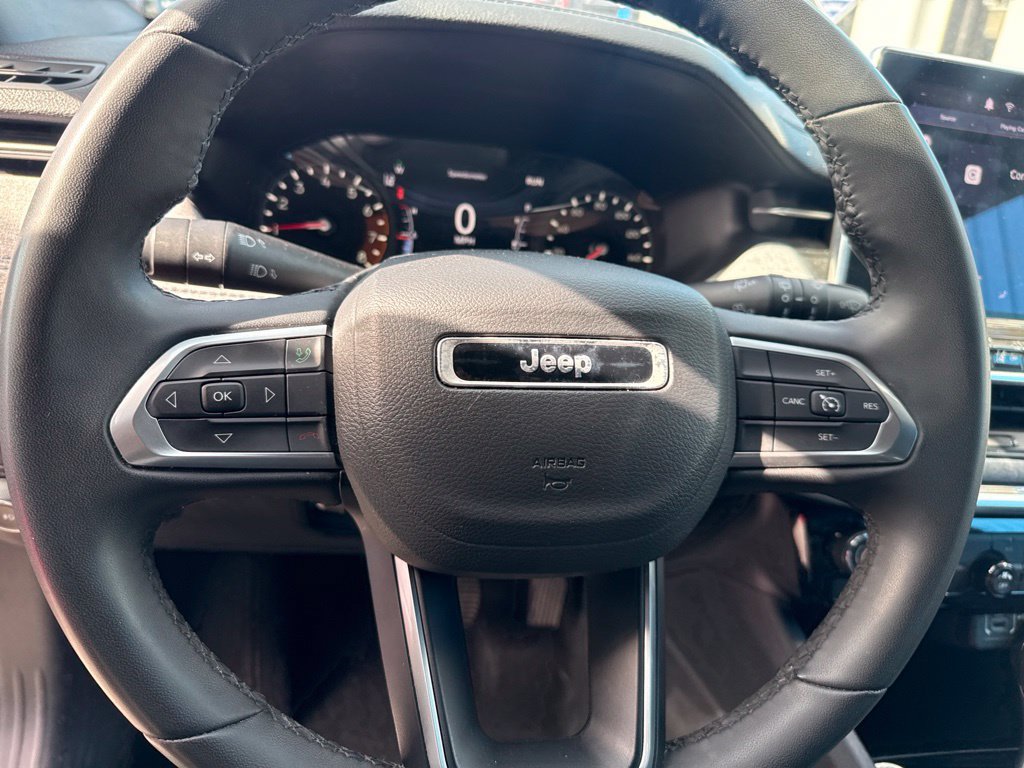 Used 2024 Jeep Compass Latitude AWD/4WD image 23