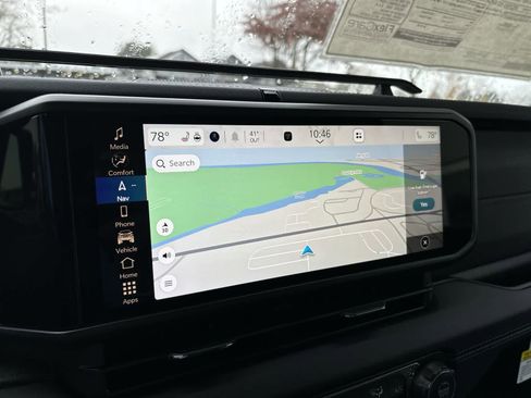 New 2026 Jeep Gladiator Rubicon w/ Technology Group image 21