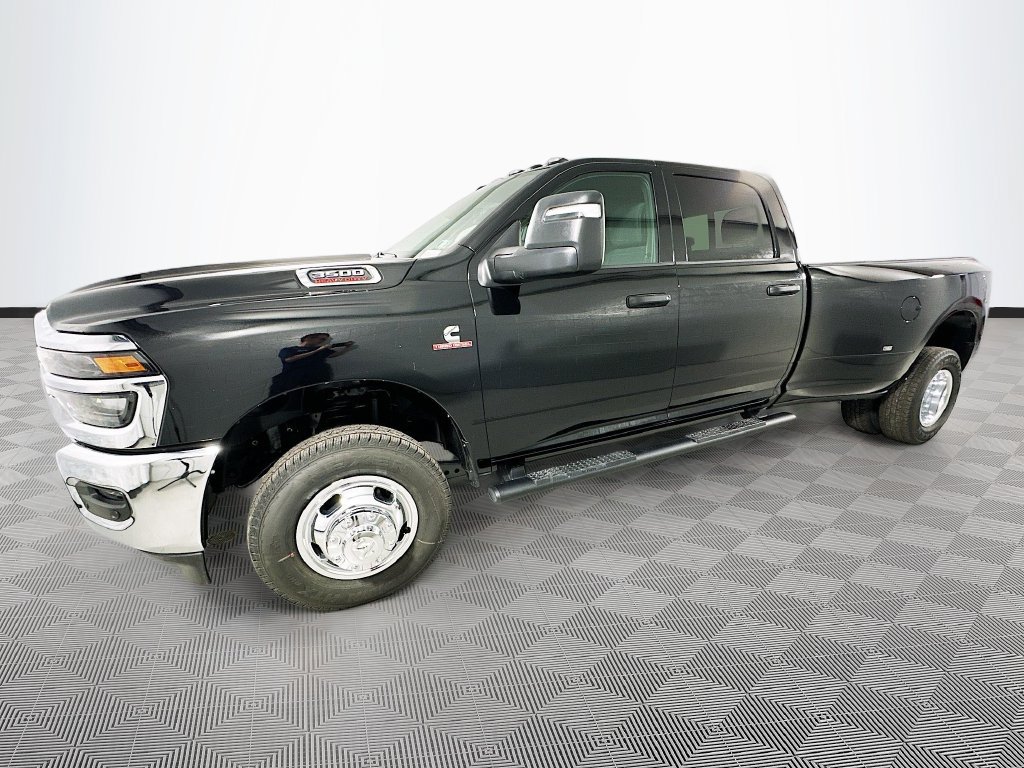 New 2026 RAM 3500 Tradesman AWD/4WD image 24