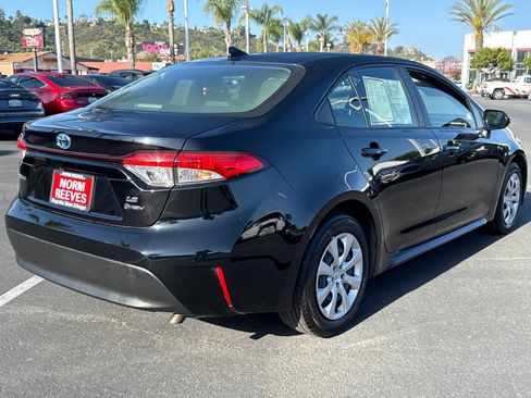Certified 2025 Toyota Corolla LE w/ Carpet Mat Package (TMS) FWD image 12