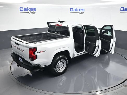 Used 2025 Chevrolet Colorado W/T w/ Advanced Trailering Package AWD/4WD image 59