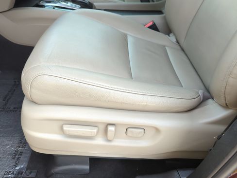 Used 2022 Honda Pilot Touring image 23