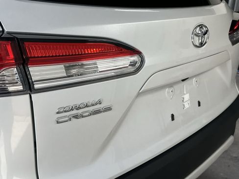 Used 2025 Toyota Corolla Cross L FWD image 10