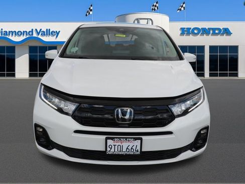 Used 2025 Honda Odyssey Elite image 2