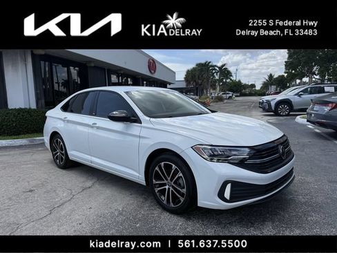 Used 2023 Volkswagen Jetta Sport FWD image 1