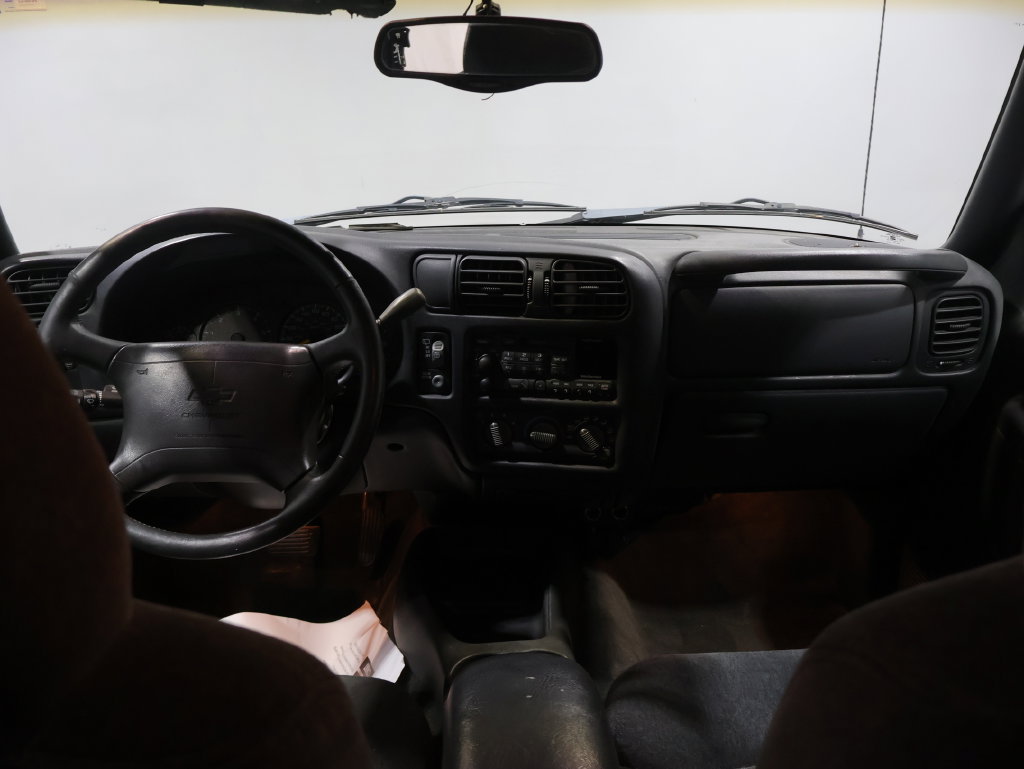 Used 1998 Chevrolet Blazer LS w/ Preferred Equipment Group RWD image 3