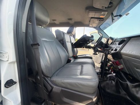 Used 2015 Ford F550 4x4 Crew Cab Super Duty image 19