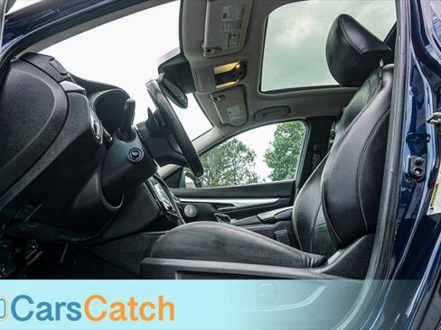 Used 2019 INFINITI QX50 Essential w/ Premium Heat Package FWD image 18