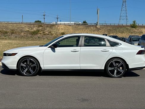 Used 2023 Honda Accord Sport image 6