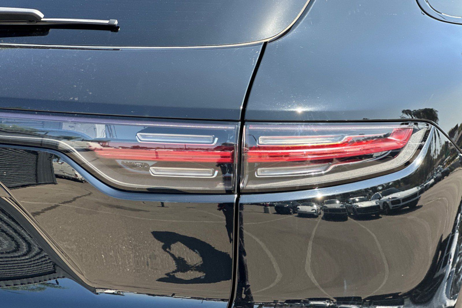 Certified 2023 Porsche Cayenne AWD/4WD image 28