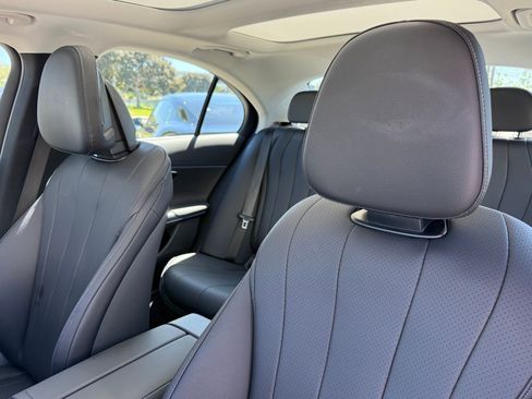 Used 2025 Mercedes-Benz E 350 4MATIC Sedan image 29