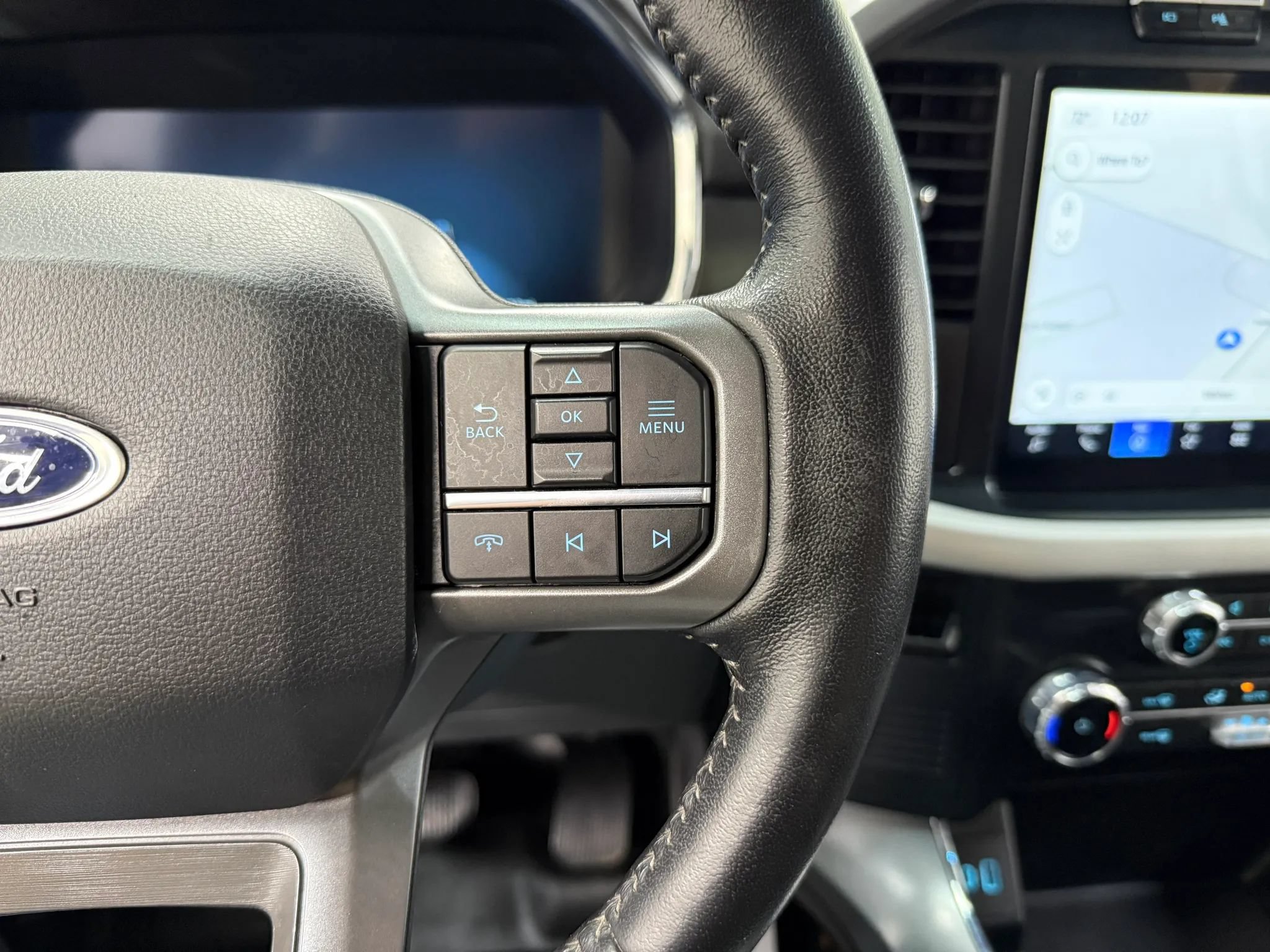 Used 2022 Ford F150 Lightning XLT AWD/4WD image 30