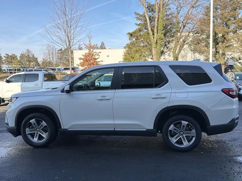 Used 2023 Honda Pilot EX-L image 8