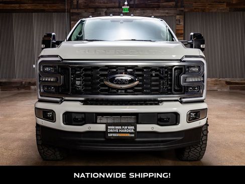 Used 2026 Ford F350 Platinum w/ Platinum Plus Package image 4