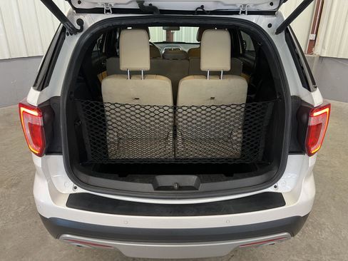 Used 2016 Ford Explorer Limited image 35