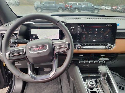 New 2026 GMC Canyon AT4 w/ AT4 Premium Package image 6