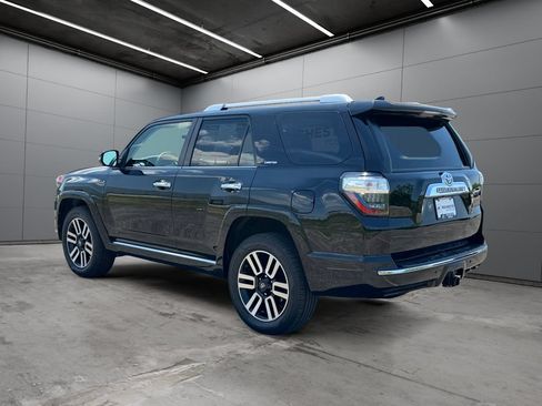 Used 2020 Toyota 4Runner Limited AWD/4WD image 3