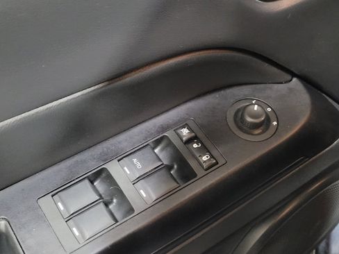 Used 2015 Jeep Patriot Sport w/ Power Value Group AWD/4WD image 27