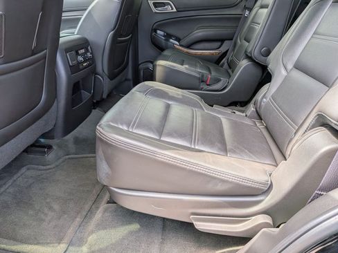 Used 2015 GMC Yukon Denali w/ Touring Package AWD/4WD image 19