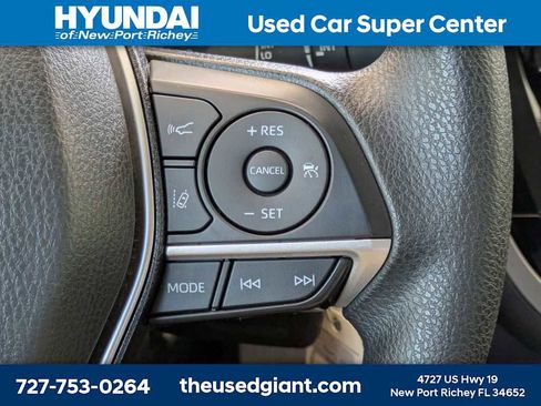 Used 2022 Toyota Camry LE image 30