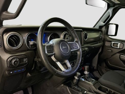 Used 2023 Jeep Wrangler Unlimited Rubicon 4xe w/ Cold Weather Group AWD/4WD image 18