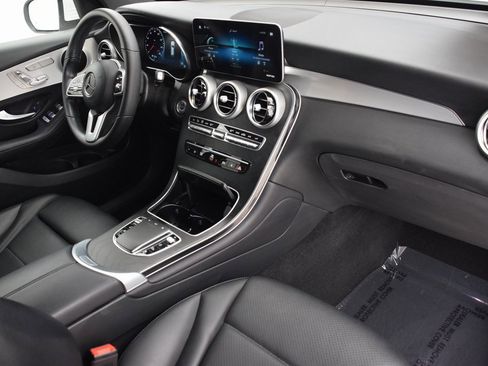Used 2022 Mercedes-Benz GLC 300 image 14
