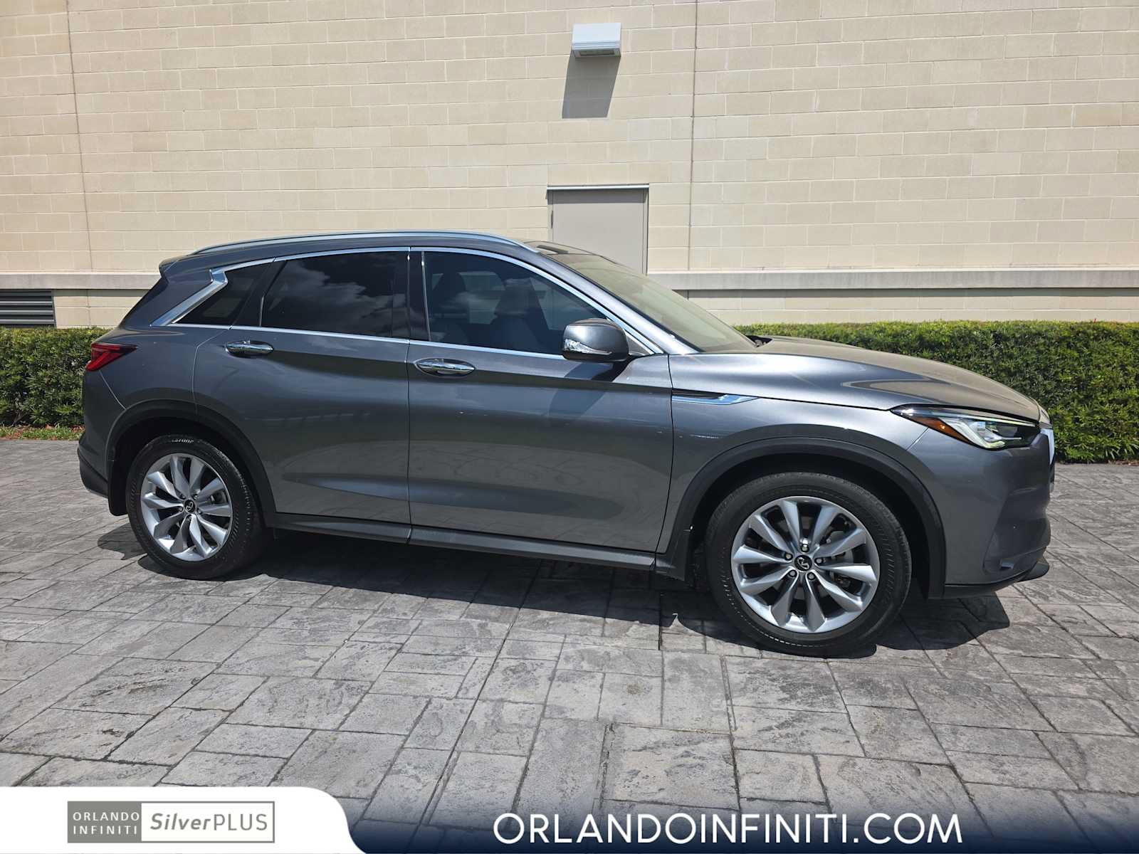 Used 2022 INFINITI QX50 Luxe FWD image 1