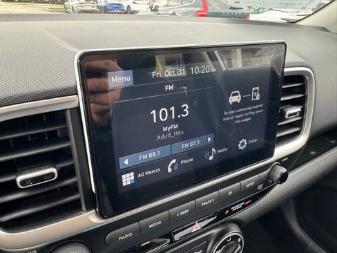 New 2026 Hyundai Venue SE image 23