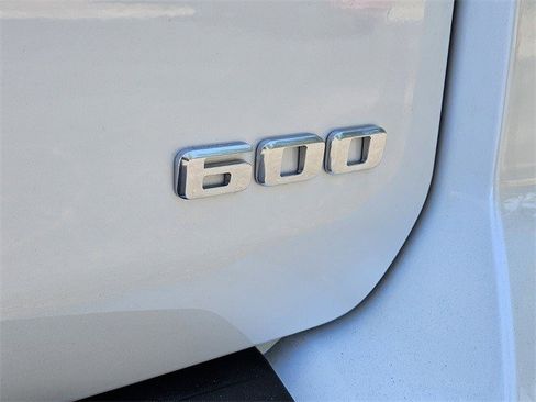 Certified 2024 Cadillac Escalade Sport w/ LPO, ONYX Package image 18