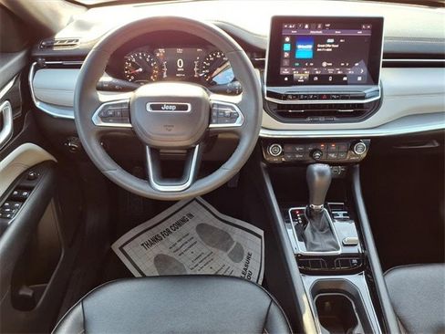 Certified 2024 Jeep Compass Limited image 12