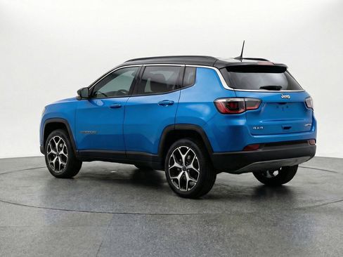 Used 2025 Jeep Compass Limited AWD/4WD image 6