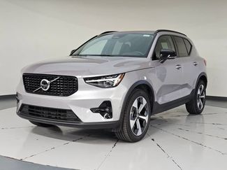 Certified 2026 Volvo XC40 B5 Plus AWD/4WD video 1
