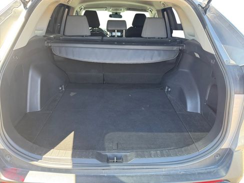 Used 2021 Toyota RAV4 XLE FWD image 20