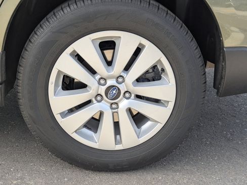 Used 2018 Subaru Outback 2.5i Premium AWD/4WD image 45