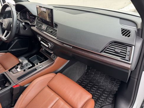 Used 2022 Audi Q5 2.0T Premium Plus w/ Premium Plus Package image 12