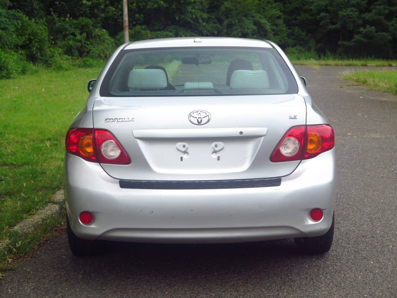 Used 2009 Toyota Corolla LE FWD image 25