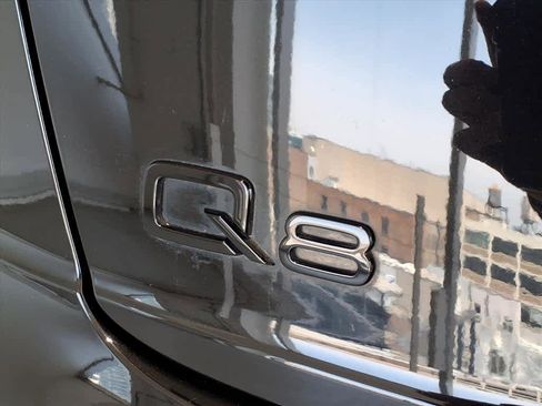 Used 2023 Audi Q8 Premium Plus w/ Premium Plus Package image 18