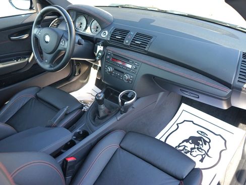 Used 2011 BMW 1 Series M image 32